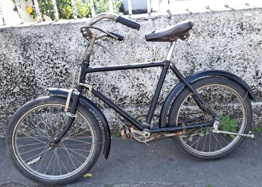 Bicicleta antiga aro 20